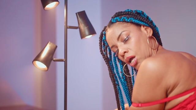 Model - NoemyFreman passion