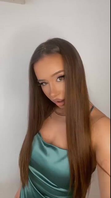 Model - Delia Royal anal