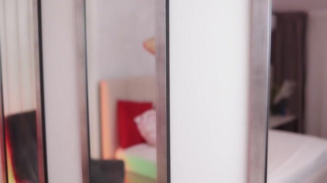 Model - KandyRyde boobs