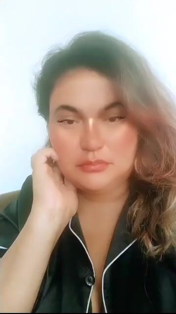 Model - lis channel dildo