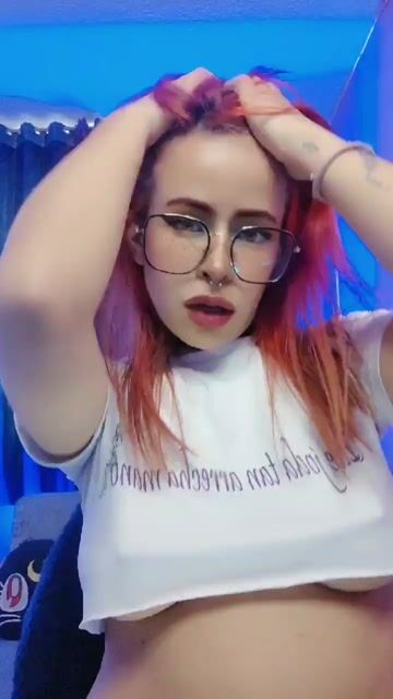 Model - Lia Wood latina