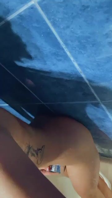 Model - Crystal Ferro bigboobs