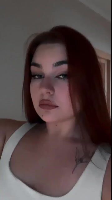 Model - hot fox bigboobs