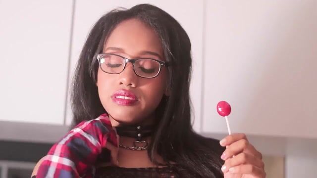 Model - EveMoon blowjob