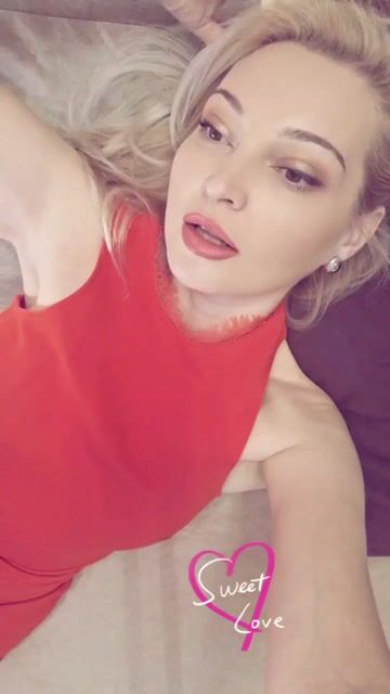 Model - Milena squirt