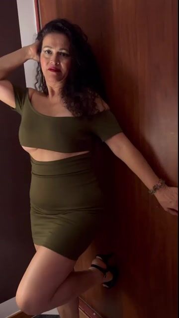 Model - JulianaMartineS mature