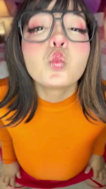 Model - CharlotteMiler fetish