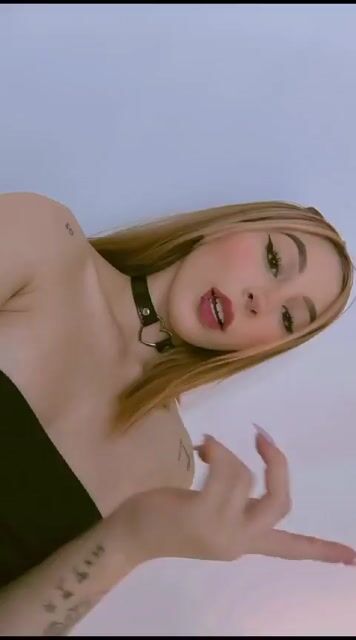 Model - Yesica Sweett deepthroat