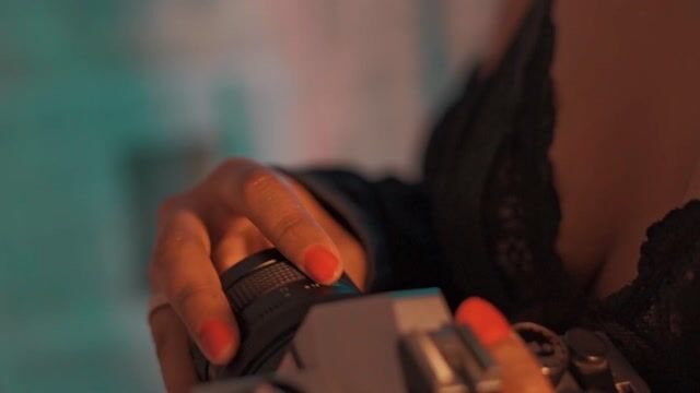 Model - CrissyAndRosie suck