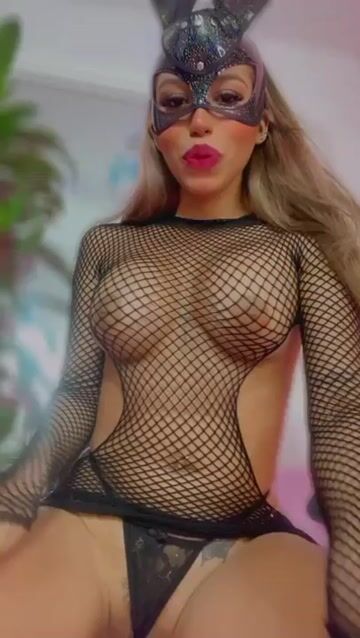 Model - LINAY MODEL anal