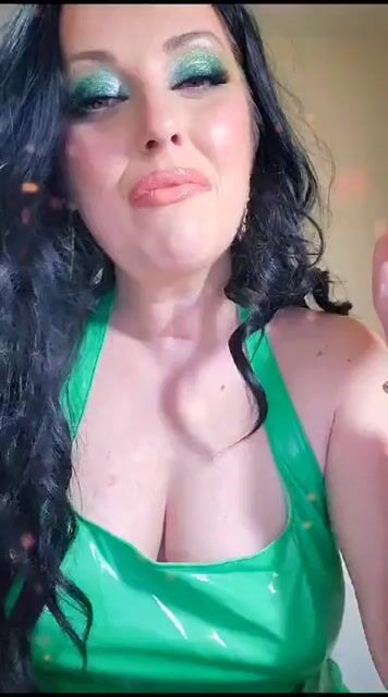 Model - Carmen Nova British