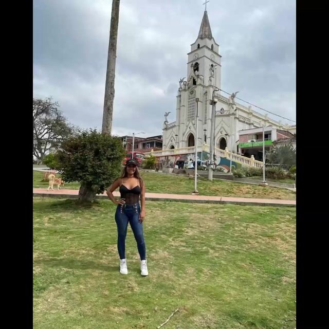 Model - Monika pussy