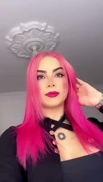 Model - PearlConnel altgirl