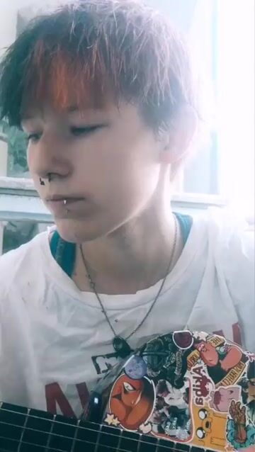 Model - Guitarandangel boobs