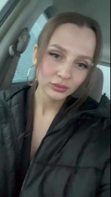 Model - Wendy shavedpussy