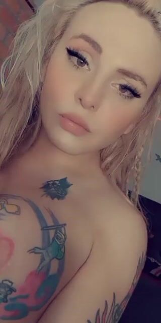 Model - Blondy Hot ass