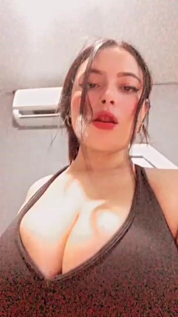 Yai lin curvy Model - Yai lin curvy