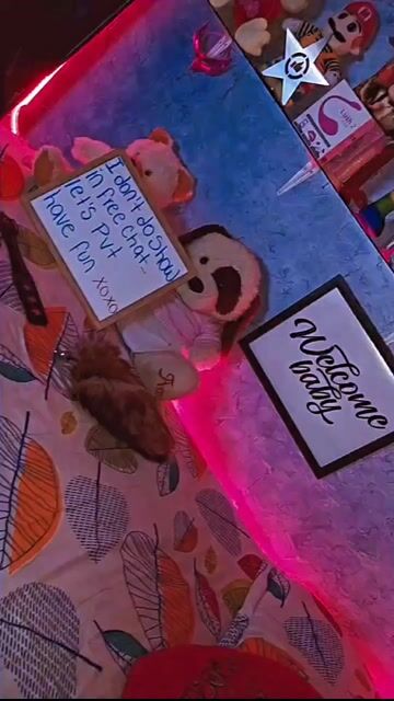 Model - MEGAN Y MAX tatoo