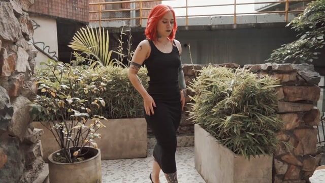 Model - Sonia Spencer anal