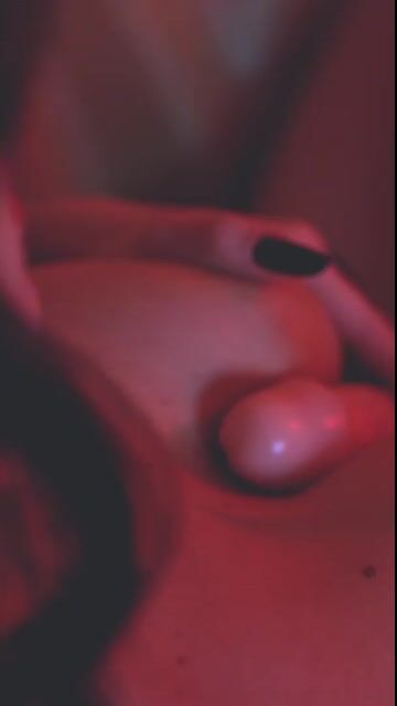 Model - RanyaHermes feet