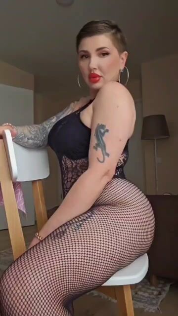 Model - allaloveyou bdsm