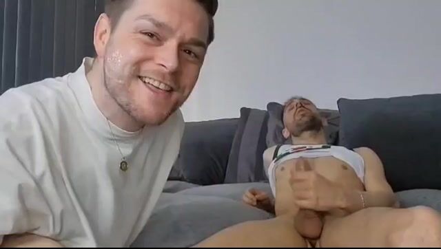 Model - TwoTwinkHusbands gay