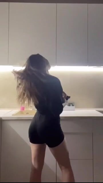 Model - Avrora findom