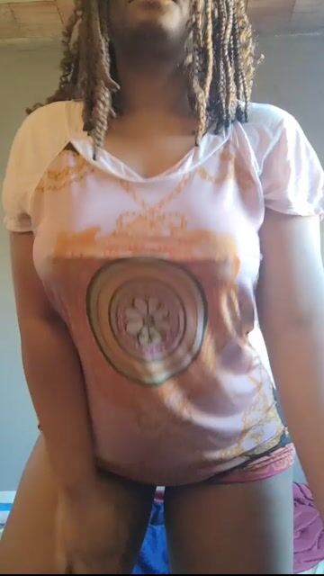 Model - TheColins squirt