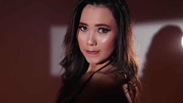 Model - Donacarther anal