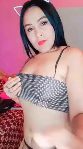 Model - Camila15 latina