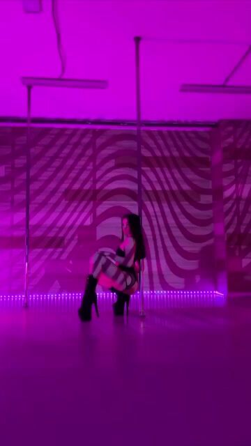 Model - ShirleySulivan ass