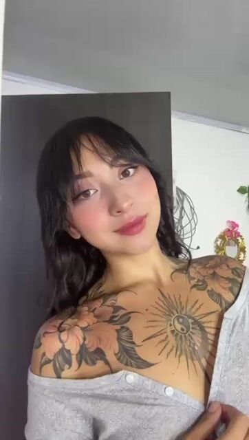 Model - Alahia_Stone latina
