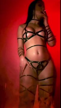 Model - Goddess Anitta bdsm