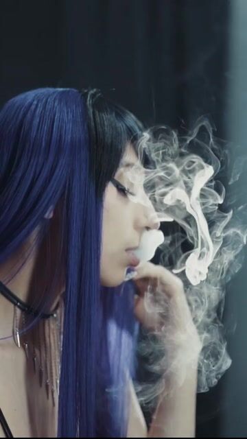 Model - BellaBlack joi