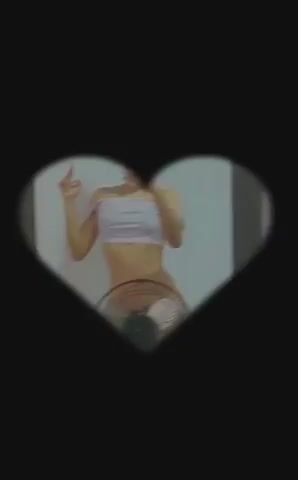 Model - Rojo Sexy heels