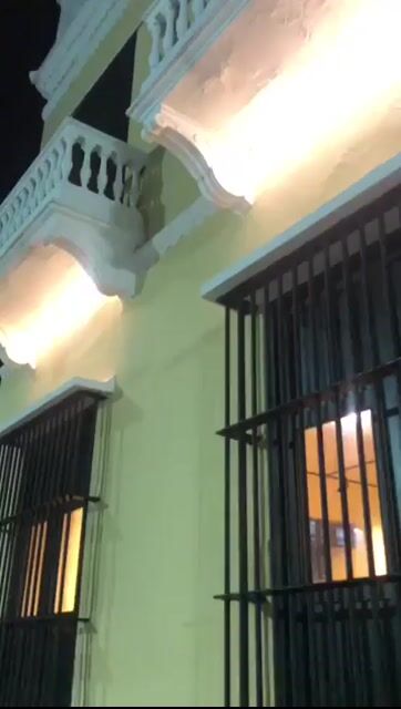 Model - KIM JENNER dildo