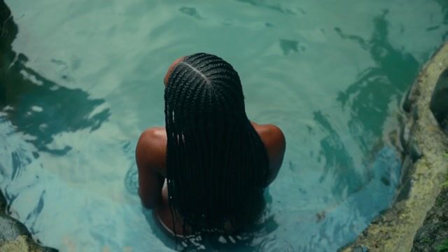 Model - Coral Harrinson sexy