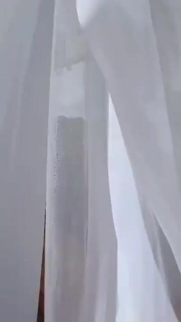 Model - Sara Thompsom young