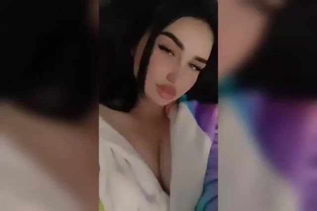 Model - Nelli Assi mistress