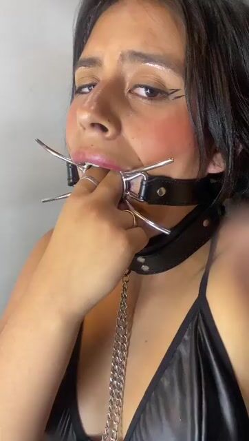 Model - Juanita De Leon dildo