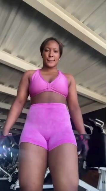 Model - Meiling femdom