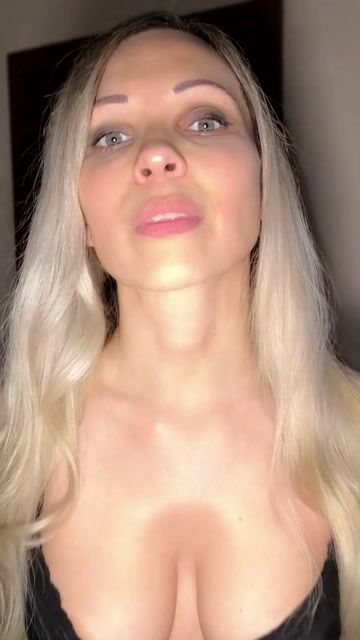Goddess Barbie Femdom Hottie anal Model - Goddess Barbie Femdom Hottie anal