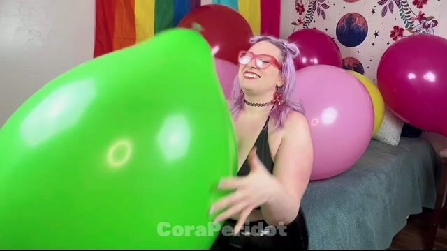 Cora Peridot BBW Model - Cora Peridot BBW
