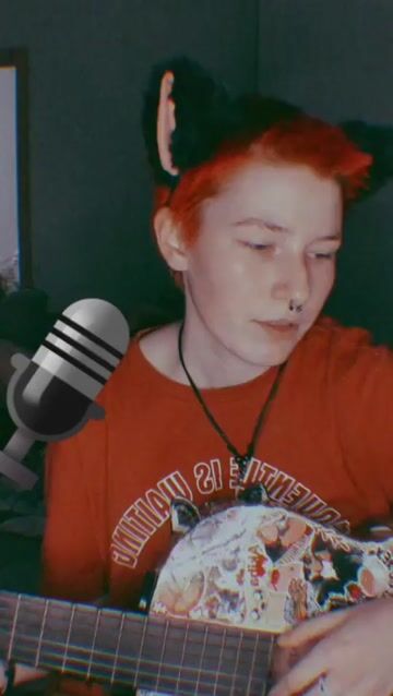 Model - Guitarandangel bigtits