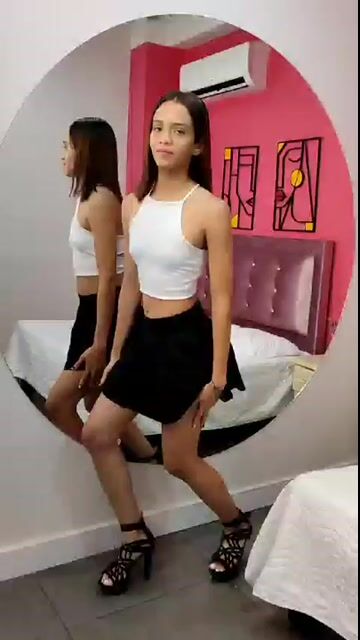 Model - camila blowjob