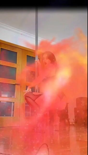 Model - Dana Karamel redhead