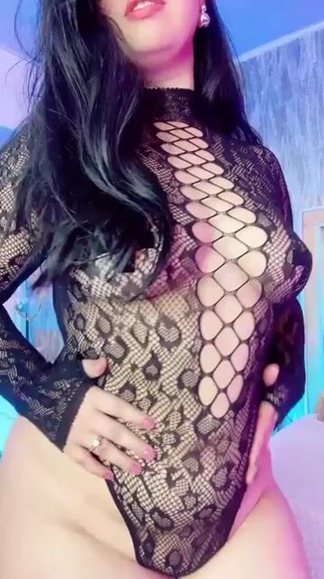 Model - AshleeyBellh horny