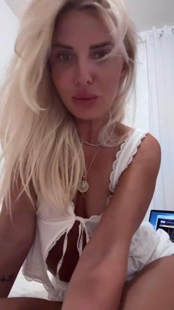 Model - Angie1313 roleplay