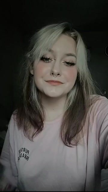 Model - Ttells curvy