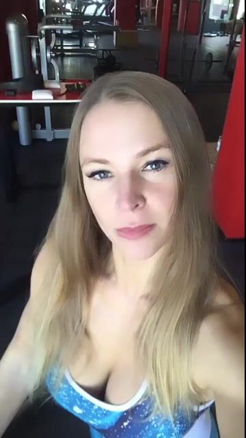 Model - Milf_Tea sex